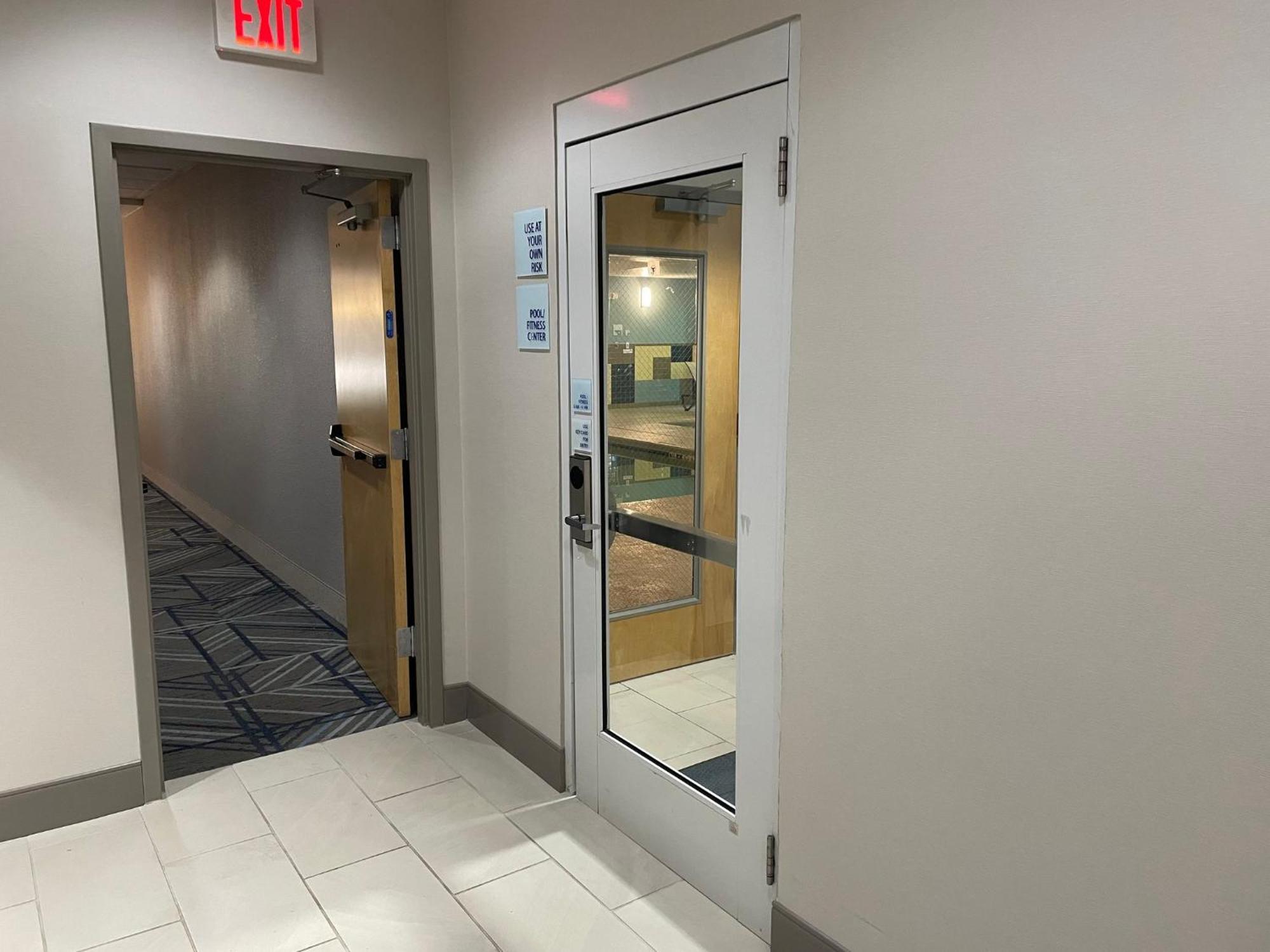 Holiday Inn Express Hotel Raleigh Southwest By Ihg Esterno foto
