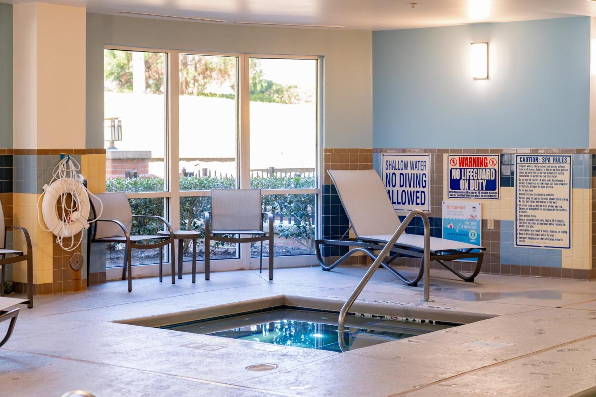 Holiday Inn Express Hotel Raleigh Southwest By Ihg Esterno foto
