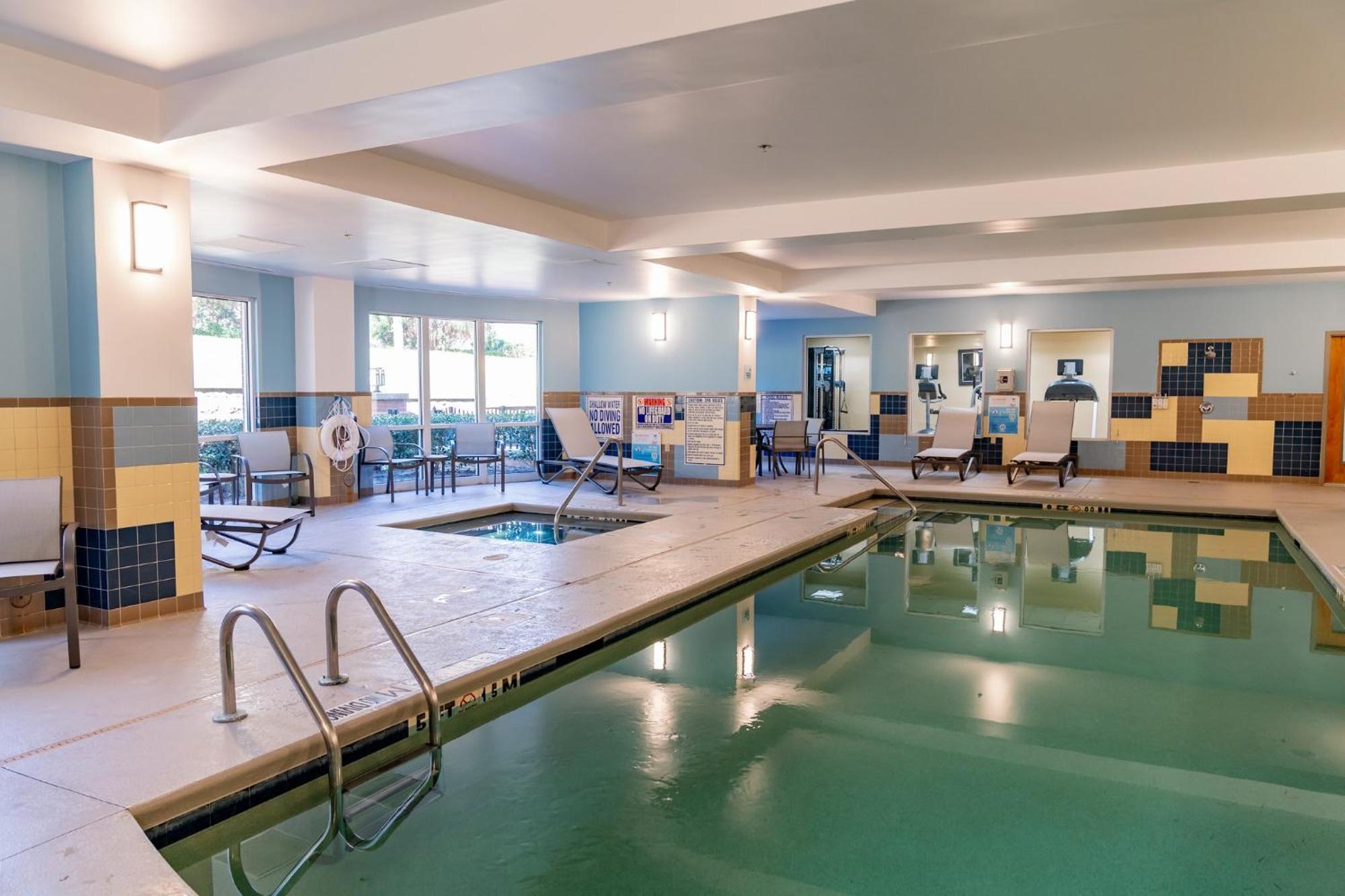 Holiday Inn Express Hotel Raleigh Southwest By Ihg Esterno foto