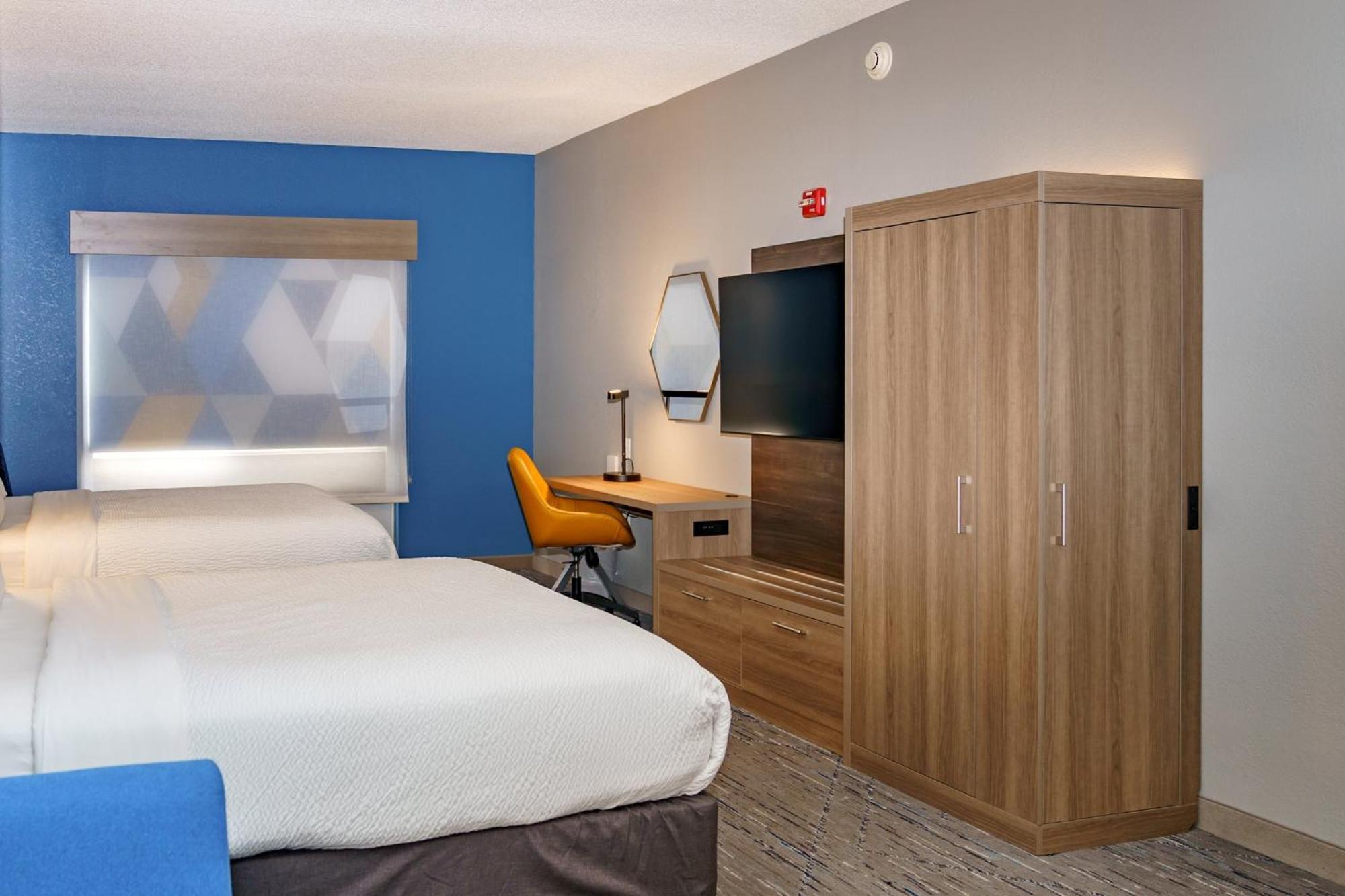 Holiday Inn Express Hotel Raleigh Southwest By Ihg Esterno foto