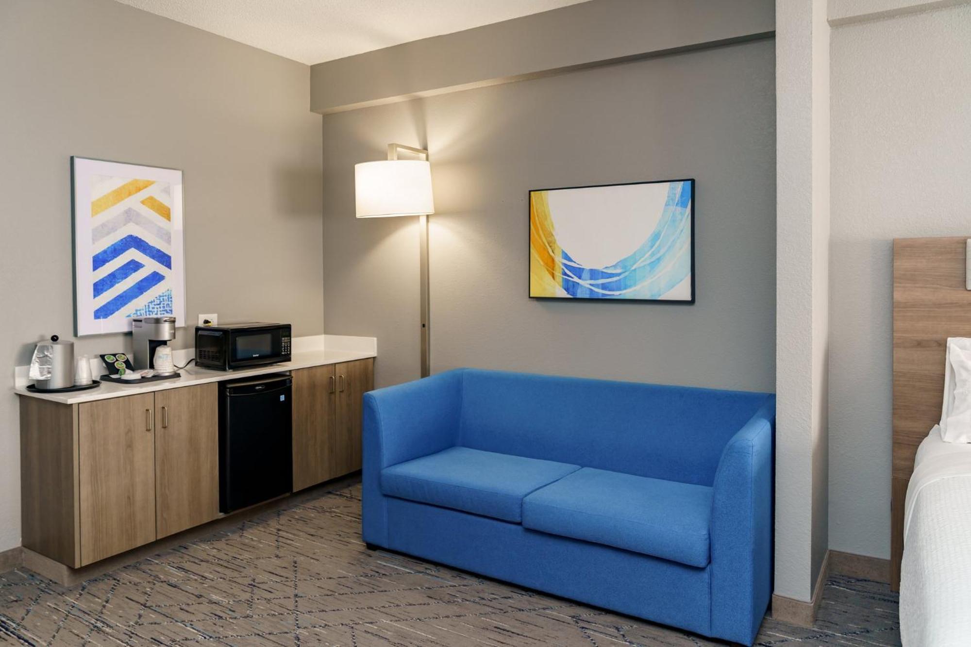 Holiday Inn Express Hotel Raleigh Southwest By Ihg Esterno foto
